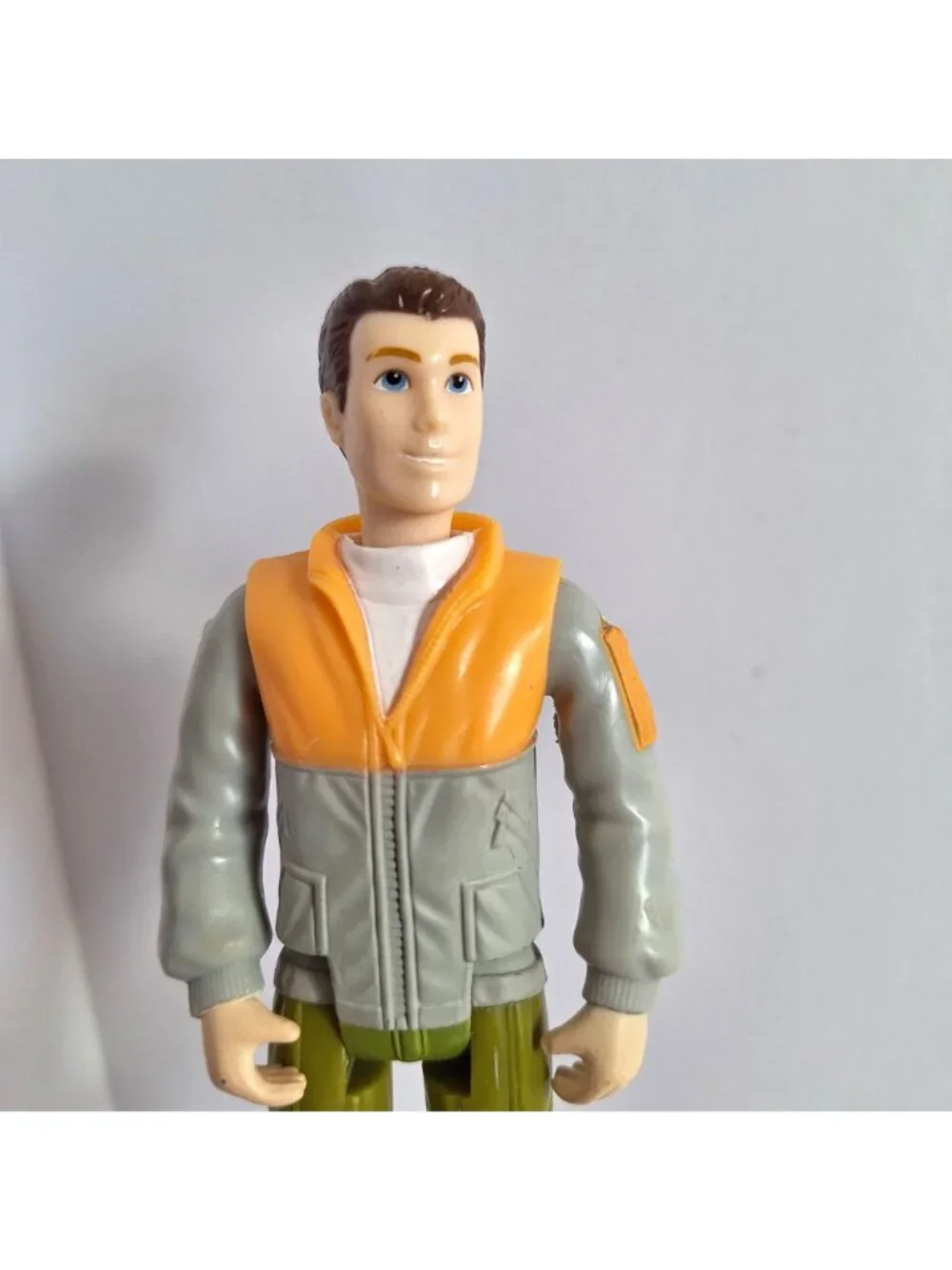 Loving Family Man Gray Dad Orange Jacket Green Pants 2004